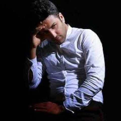 پویا بیاتی فاجعه